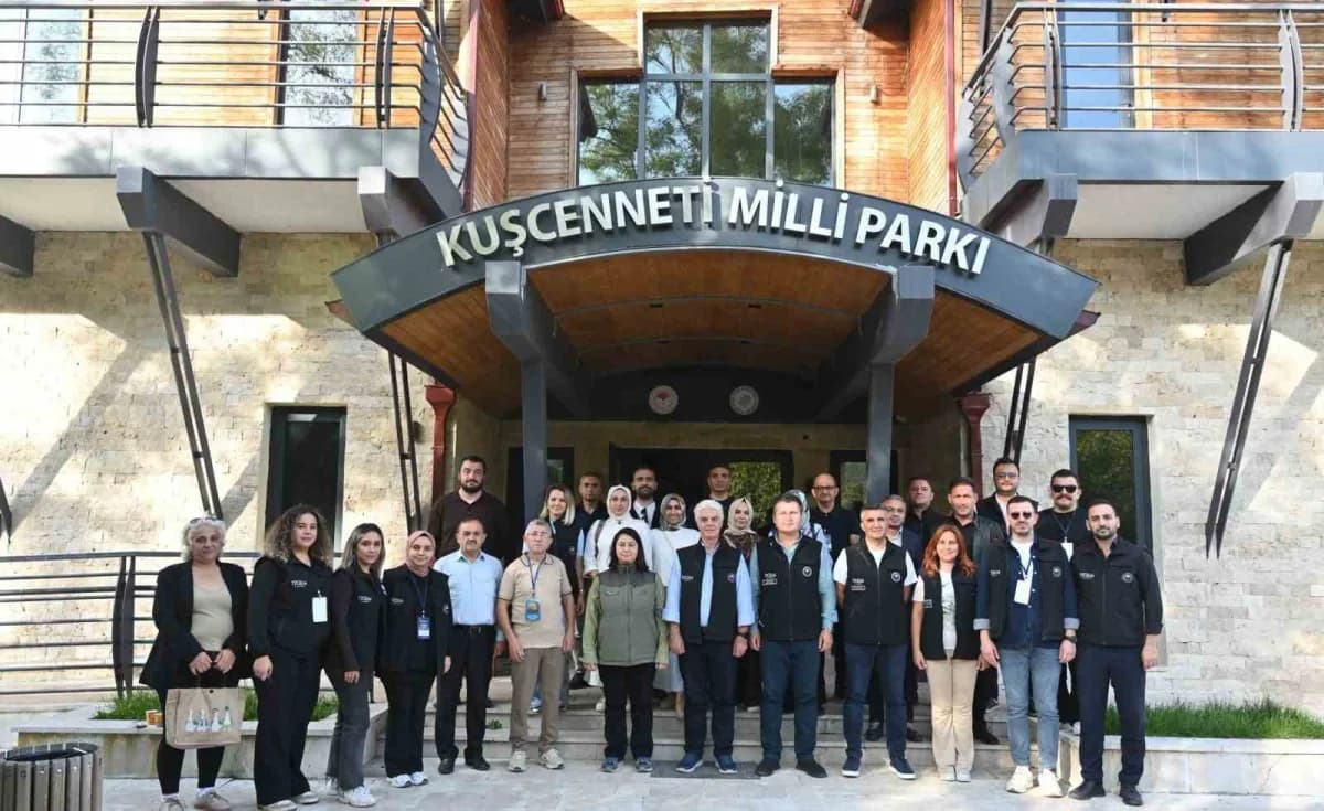 Bandırma Koyunculuk Araştırma Enstitüsü Müdürlüğü ev sahipliğinde düzenlenen 8. Türkiye Kaz Yetiştiriciliği Çalıştayı ve