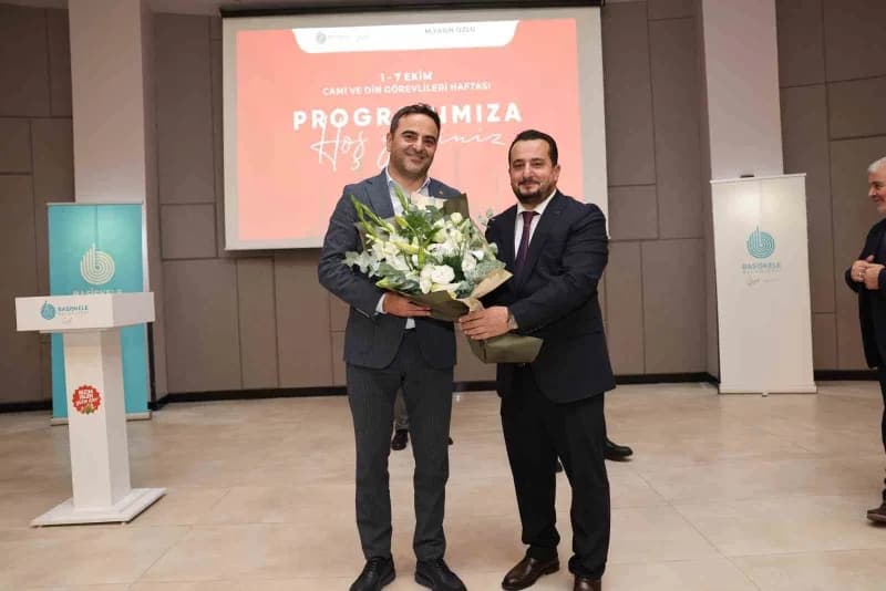 Başiskele Belediyesi tarafından 1-7 Ekim Camiler ve Din Görevlileri Haftası dolayısıyla program organize edildi.