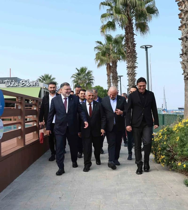 Başkan Serkan Acar: “İzmir için güzel hizmetler yapacağız” İzmir’in geleceği için ortak çalışma vurg