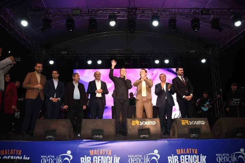 Başkan Er: "Herkesin mutlu olacağı Bir Malatya inşa ediyoruz "