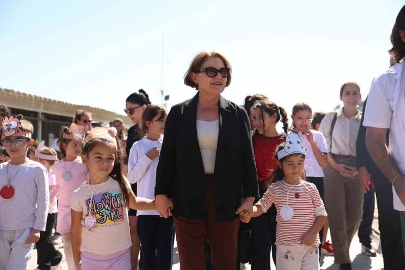 Başkan Gençay: "Hayvanların yaşam hakkına hep birlikte sahip çıkmalıyız"
