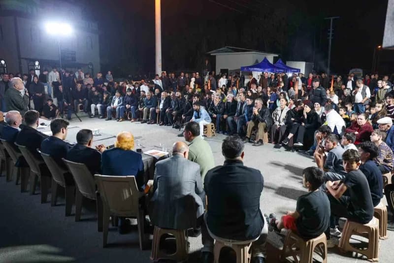 Düzce Belediye Başkanı Dr. Faruk Özlü, mahalle toplantıları kapsamında Ağa mahallesi sakinlerine kon