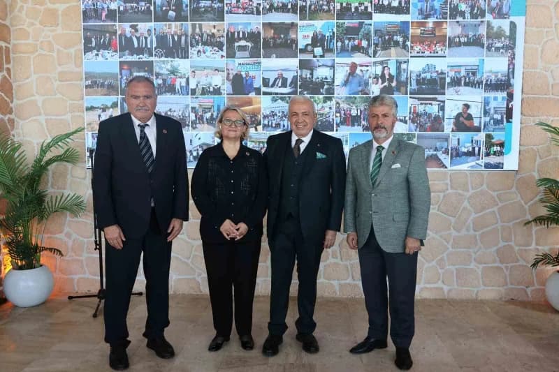 Nilüfer Belediye Başkanı Şadi Özdemir, 19 Ekim Muhtarlar Günü dolayısıyla İlçedeki mahalle