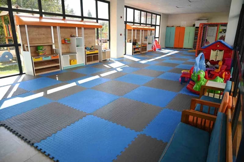 Kemer Belediye Başkanı Necati Topaloğlu, Kemer Belediyesi Ülker-Orduvar Akman Kreş ve Gündüz Bakımev