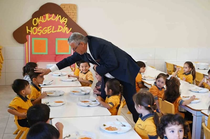 Kemer Belediye Başkanı Necati Topaloğlu, Kemer Belediyesi Ülker-Orduvar Akman Kreş ve Gündüz Bakımev