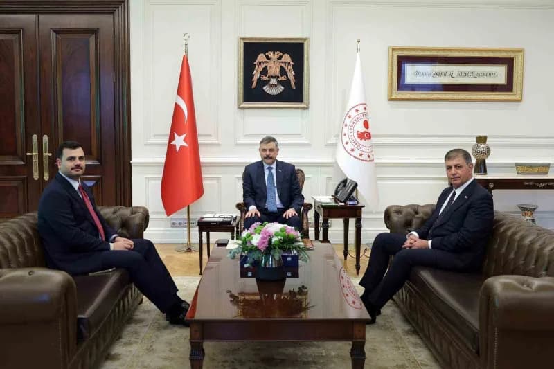 AK Parti Genel Sekreteri eyüp Kadir İnan, İçişleri Bakanı Mustafa Çiftçi, İzmir Büyükşehir Belediye