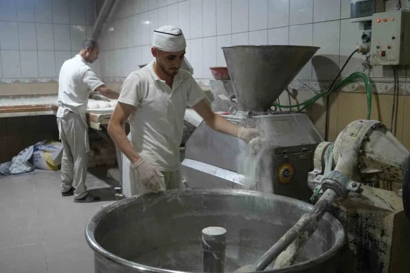 Bayburt’un soğuğu Meslek öğretti: 24 yaşında 45 çeşit ekmek üretiyor