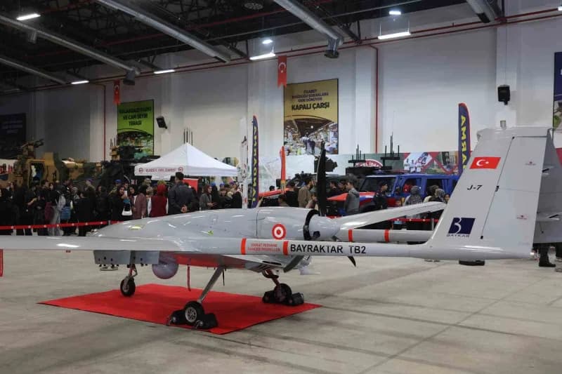 Elazığ'da yeni teknoloji ürün ve sistemlerinin sergilendiği "Bilimfest Elazığ", ziyaretçilerini ağırlamaya devam ediyor.