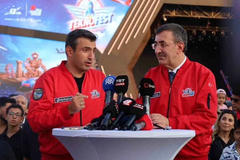 Bayraktar ve Cumhurbaşkanı Yardımcısı Yılmaz'dan ortak basın açıklaması