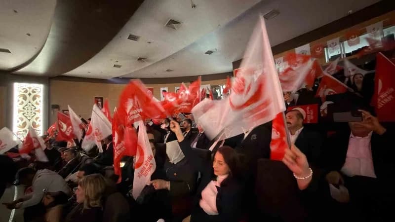 Büyük Birlik Partisi (BBP) Lideri Mustafa Destici, "Hayat pahalılığı karşısında vatandaşımızın yaşadığı sıkıntının farkı
