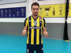 Bedirhan Bülbül, Fenerbahçe Medicana formasıyla voleybol sahasında mücadele ederken
