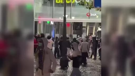 Belçika Liege şehrinde öğrenci olayları sırasında polis müdahalesi ve sokaklarda toplanan kalabalık