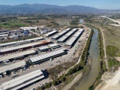 Düzce Beltaş Sanayi Sitesi inşaat alanında devam eden dükkan yapım çalışmaları