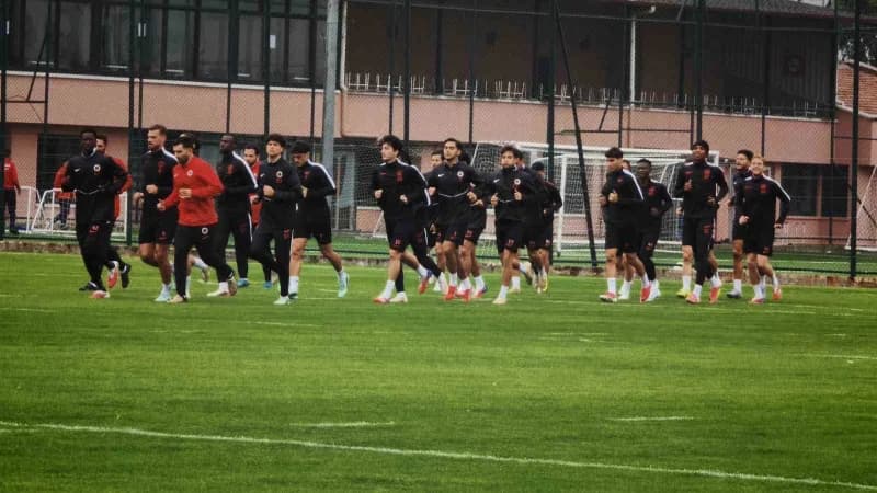 Gençlerbirliği, Süper Lig’in 8. Haftasında karşılaşacakları Galatasaray maçı öncesinde hazırlıklarını sürdürdü.