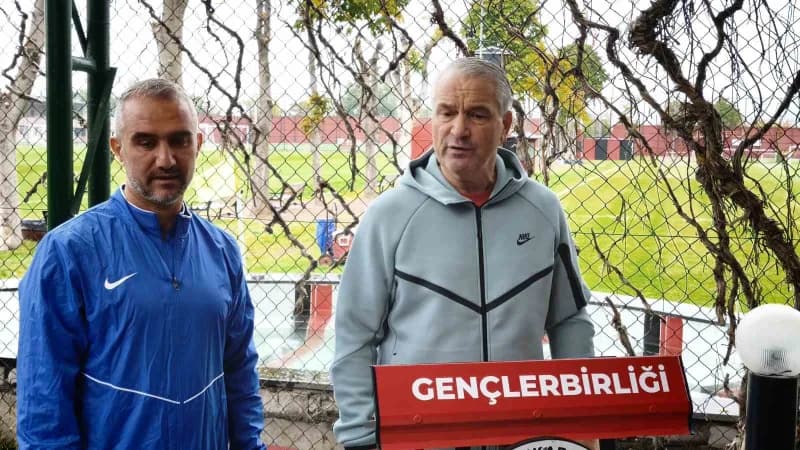 Gençlerbirliği Teknik Direktörü Bernd Storck, Galatasaray ile oynayacakları maç öncesi açıklamalarda bulundu