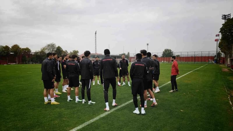 Gençlerbirliği, Süper Lig’in 8. Haftasında karşılaşacakları Galatasaray maçı öncesinde hazırlıklarını sürdürdü.
