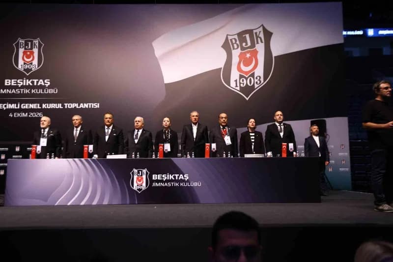 Beşiktaş'ta olağanüstü seçimli Genel Kurul toplantısı başladı.