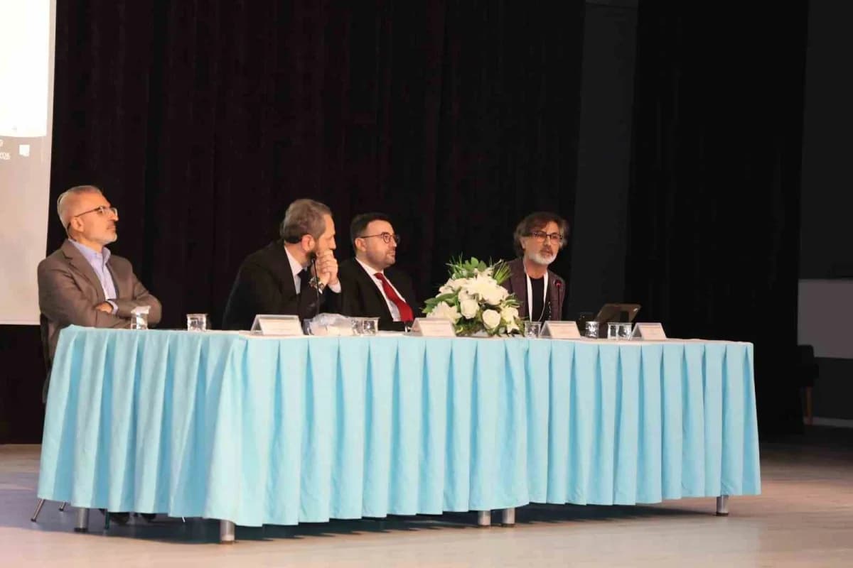 II. Uluslararası Bitlisli Düşünce ve Bilim Öncüleri Sempozyumu, "İdris-i Bitlisî: devlet, Strateji ve Tarih Yazımının Ke