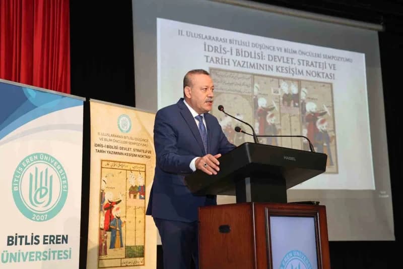 Bitlis Eren Üniversitesi Rektörü Prof. Dr. Necmettin Elmastaş konuşma yaptı