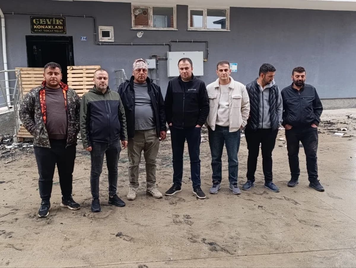 Konya’nın Beyşehir ilçesinde Eylül ayının sonunda yaşanan ve çatıda çalışan bir ustanın alevlerin arasında mahsur kaldığ