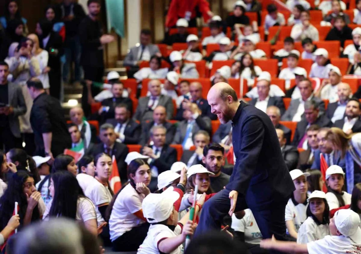Bilal Erdoğan programda konuşma yaptı