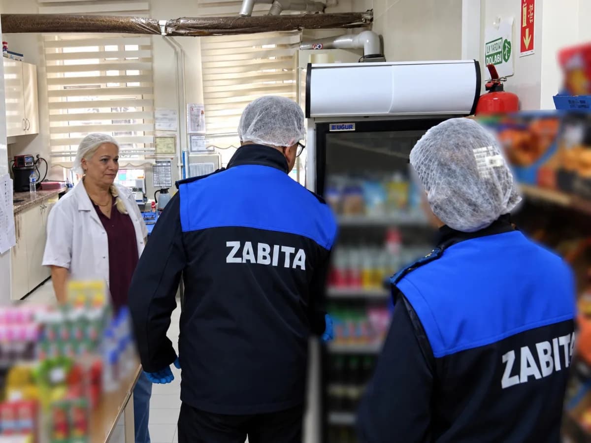 Bilecik'te okul kantininde zabıta ekiplerinin denetim yapması