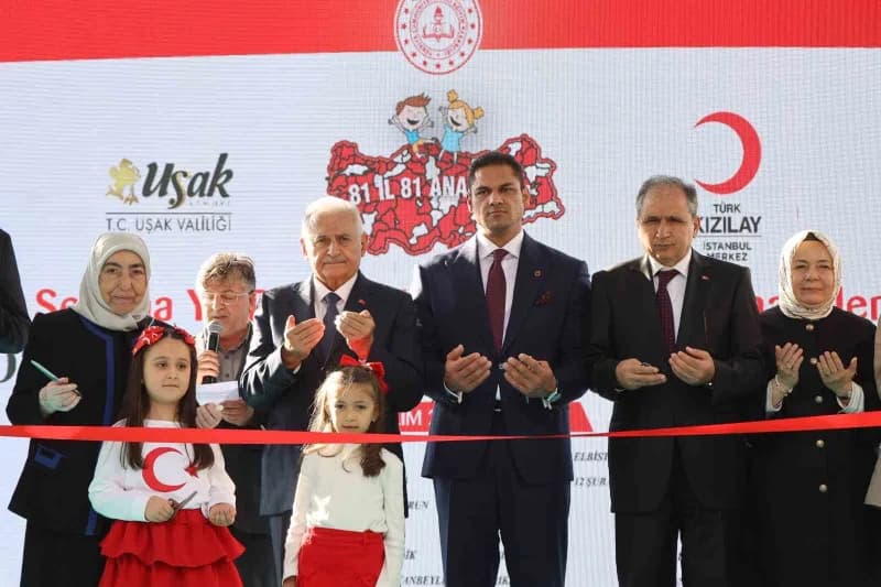 Türk Devletleri Teşkilatı Aksakallar Konseyi Başkanı Binali Yıldırım, Uşak’ta Şükrü Özdilek Kızılay Anaokulu’nun açılışı