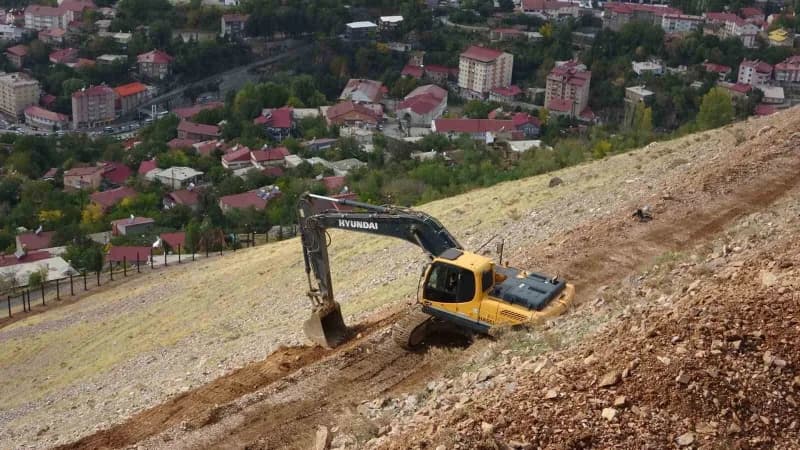 Bitlis’in Gazibey ve 8 Ağustos mahallelerinde her yıl yaşanan Çığ tehlikesine karşı başlatılan Çığ Ö