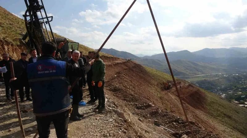 Bitlis’in Gazibey ve 8 Ağustos mahallelerinde her yıl yaşanan Çığ tehlikesine karşı başlatılan Çığ Ö