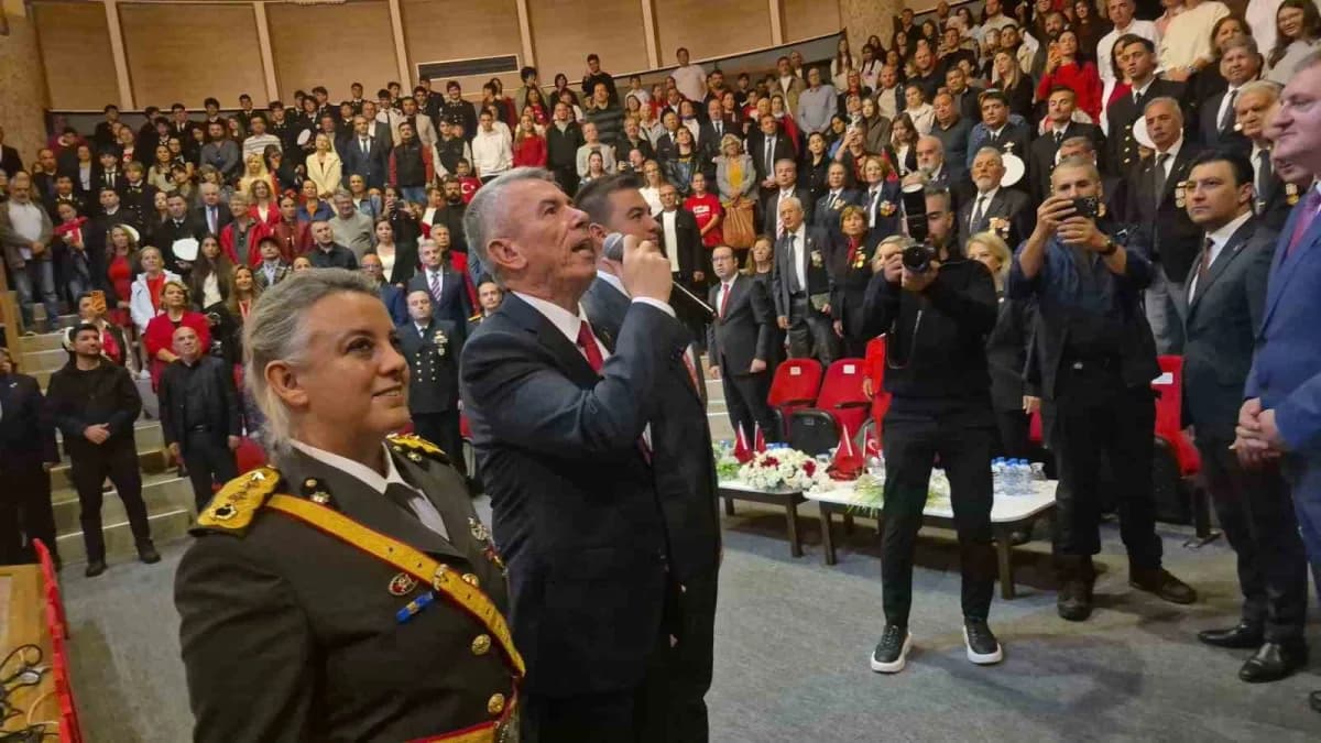 Türkiye Cumhuriyeti’nin kuruluşunun 103’üncü yılı kutlamaları kapsamında Muğla’nın Bodrum ilçesinde