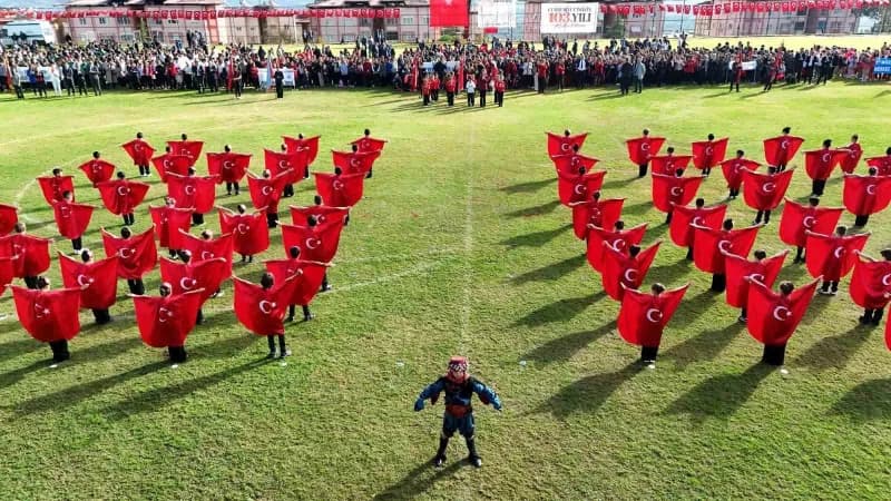 Aydın’ın Bozdoğan ilçesinde Cumhuriyet’in ilanının 103’üncü yıl dönümü, yoğun katılım ve birbirinden