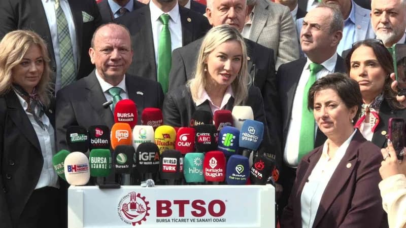 Bursa Ticaret ve Sanayi Odası’nda (BTSO) yeni dönemin yönetimini belirlemek üzere gerçekleştirilen seçimde oy verme işle