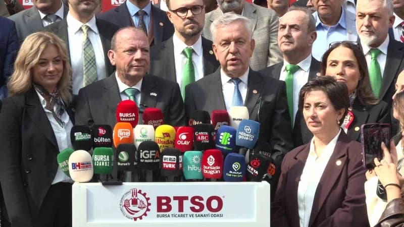 Bursa Ticaret ve Sanayi Odası’nda (BTSO) yeni dönemin yönetimini belirlemek üzere gerçekleştirilen seçimde oy verme işle