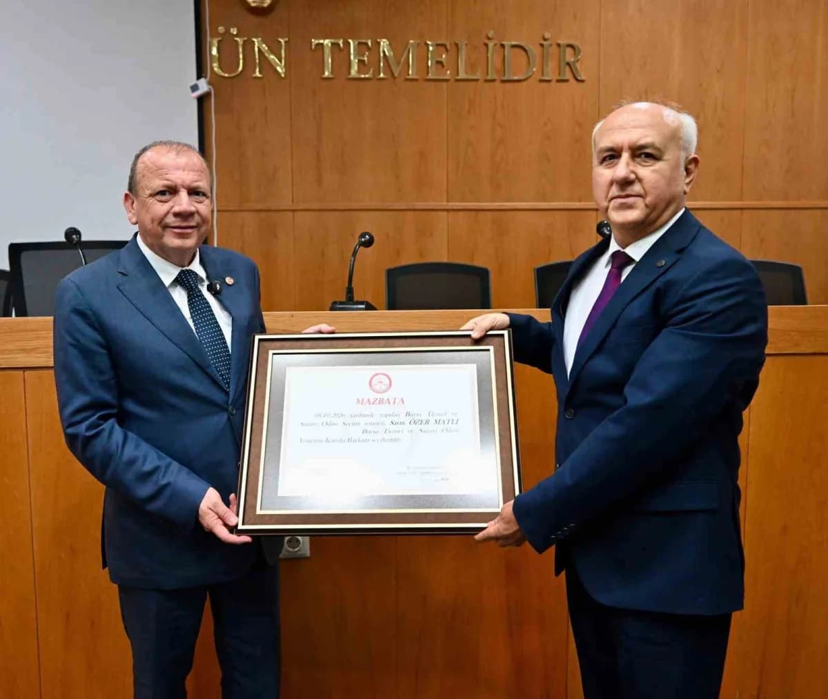 Bursa Ticaret ve Sanayi Odası (BTSO) Yönetim Kurulu Başkanlığına seçilen Özer Matlı, mazbatasını aldı. BTSO’nun tüm üyel