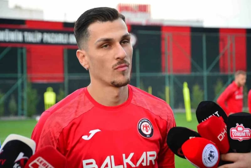 Kanat oyuncusu Aleksandros kyziridisi