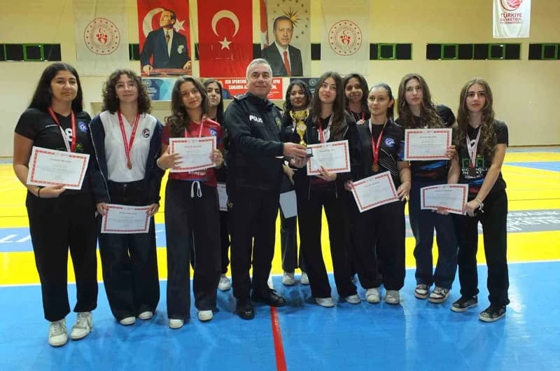 Örül töreni