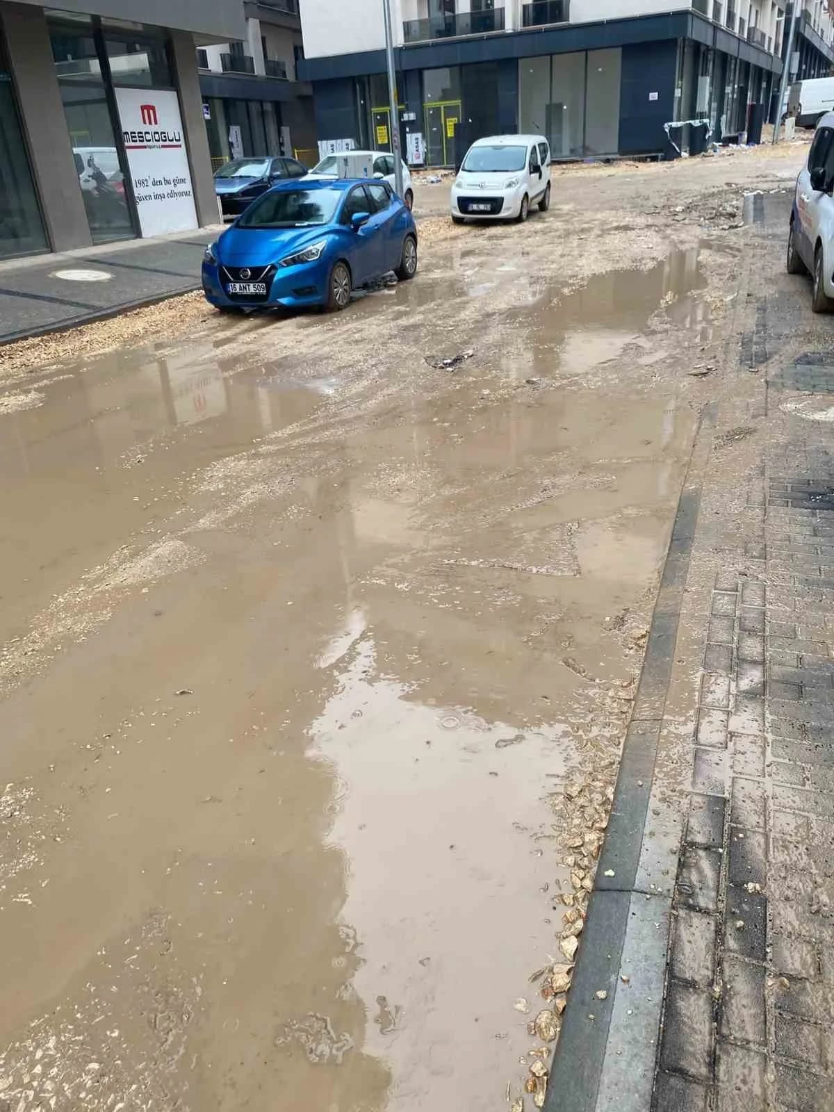 1050 Konutlar’da 1.400 daire teslim edildi: 5 bin hanenin yaşayacağı bölgede altyapı çağrısı