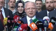 Bursa’da yeni açılan 1350 yataklı Ali Osman Sönmez Devlet Hastanesi binası ve sağlık çalışanları