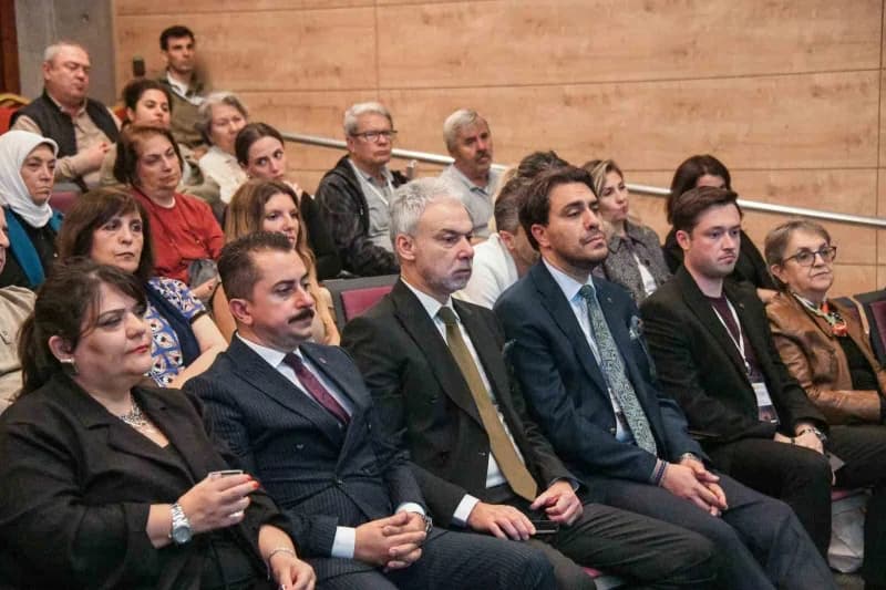 Osmangazi Belediyesi, Bursa’nın fethinin 700. Yılı etkinlikleri kapsamında düzenlediği "Geçmiş ve Ge