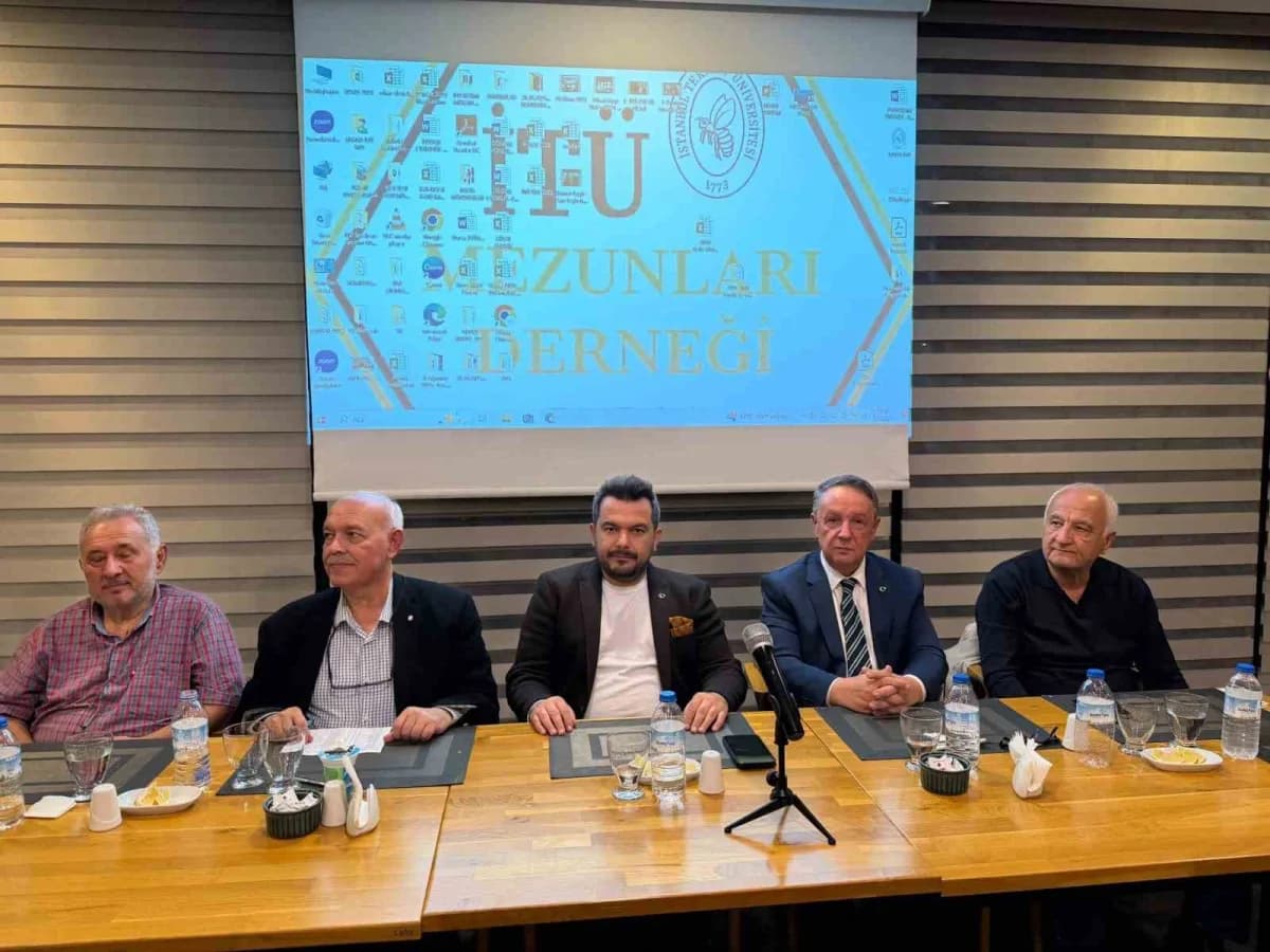 Uludağ Üniversitesi Uluslararası Ticaret Anabilim Dalı Öğretim Üyesi Doç. Dr. Yüksel Okşak, Büyük Birlik Partisi Ekonomi