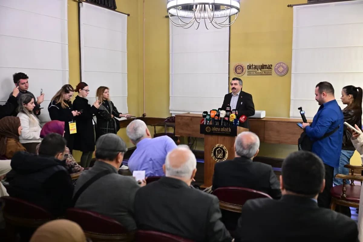 Bursa'da Yıldırım Belediyesi’nin gençlerin akademik, kültürel ve entelektüel gelişimine katkı sunmak