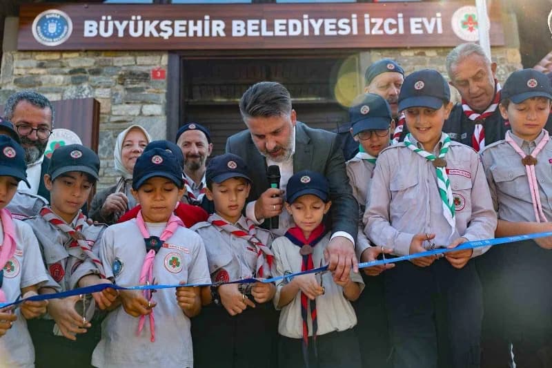 Bursa Büyükşehir Belediyesi, çocukları ve gençleri doğayla buluşturacak yeni bir yaşam alanını daha kente kazandırdı. At