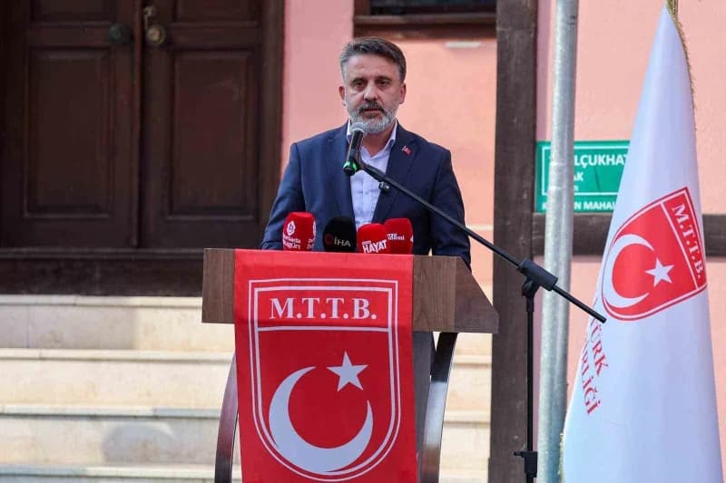 Bursa Büyükşehir Belediye Başkan Vekili Şahin Biba, Millî Türk Talebe Birliği (MTTB) Bursa İl Başkanlığı yeni hizmet bin