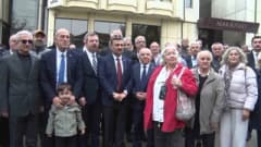 Bursa Şehit Yarbay İlker Çelikcan Fizik Tedavi ve Rehabilitasyon Hastanesi önünde toplanan sağlık