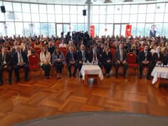 Bursa Merinos Atatürk Kongre ve Kültür Merkezi’nde düzenlenen iletişim eğitimi programından bir görünüm