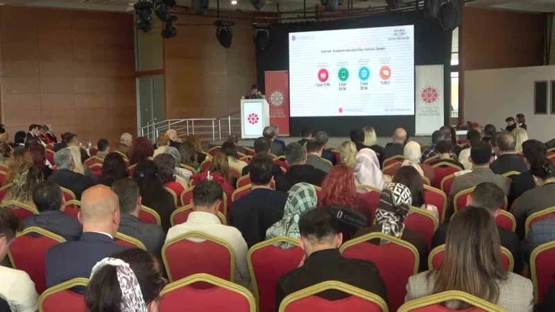 Cumhurbaşkanlığı İletişim Başkanlığı tarafından Bursa’da gazeteciler ve Kamu kurumlarında görev yapan çalışanlara yöneli