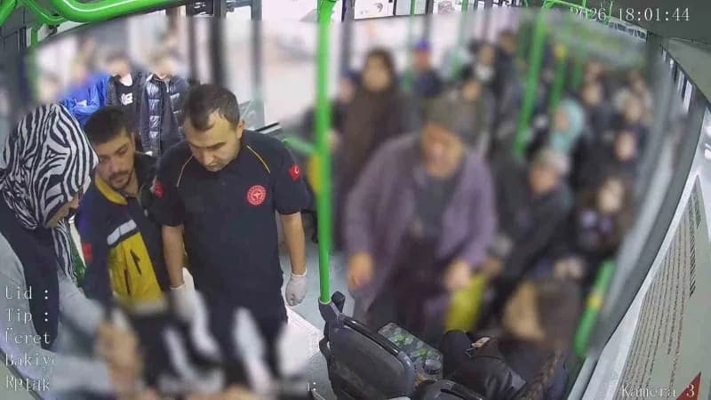Bursa Büyükşehir Belediyesi BURULAŞ bünyesinde görev yapan otobüs şoförü Yasemin Alıç, İnegöl’de seyir halindeyken fenal