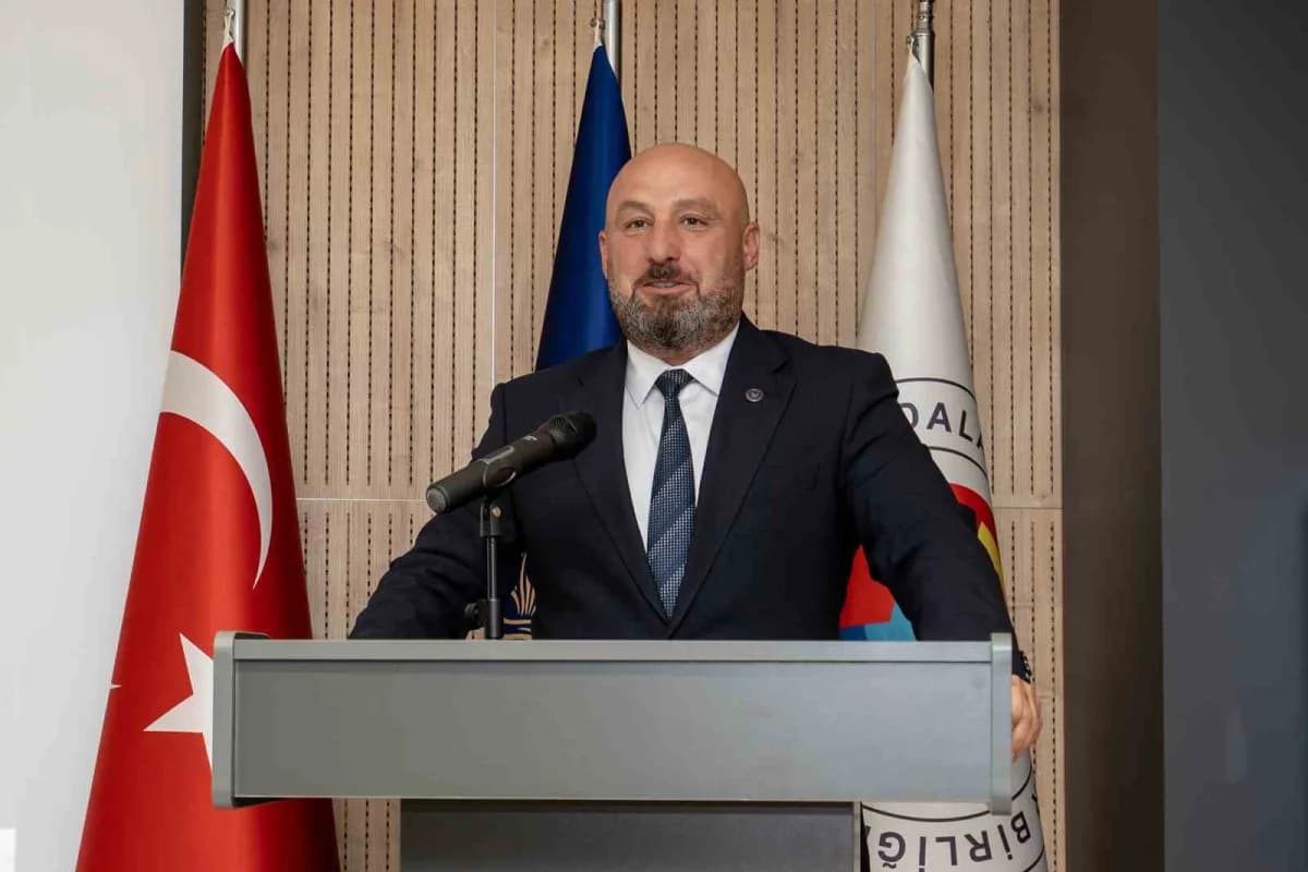 Gökhan Özhan