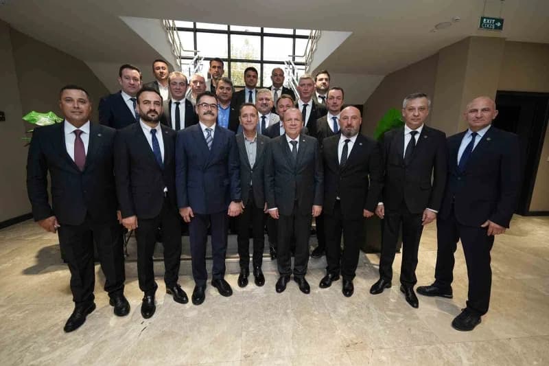 Bursa Ticaret Borsası’nda gerçekleştirilen seçimlerde 52 Meslek Komitesi Üyesi ile 22 meclis Üyesi b
