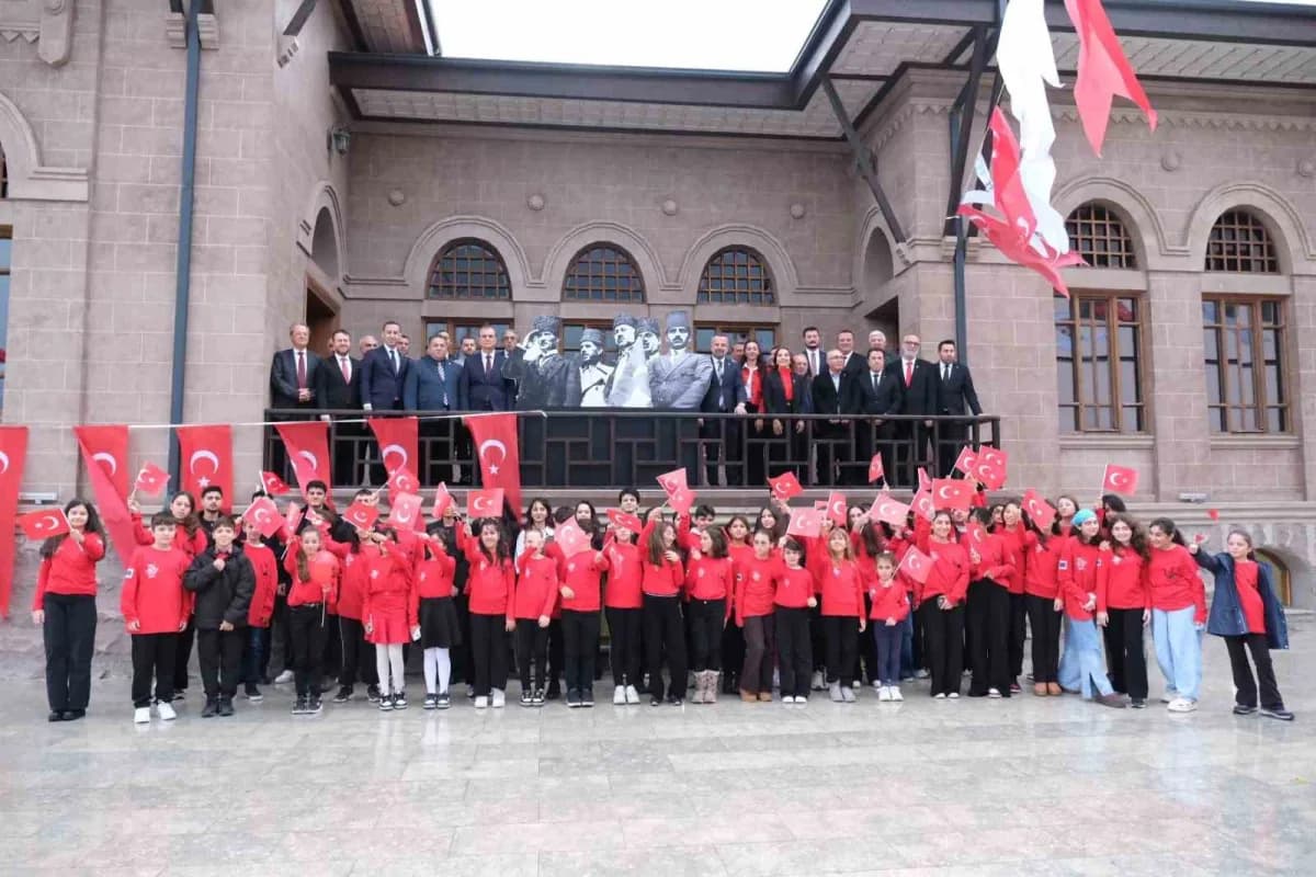 Büyükçekmece Ulusal Bağımsızlık ve Kuruluş Müzesi önünde Cumhuriyet Bayramı etkinliği